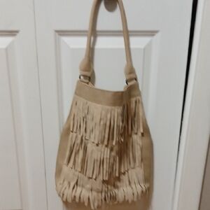 Chic Fringe Beige Shoulder Bag